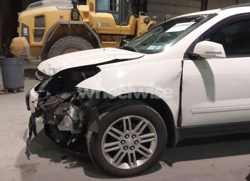 Photo 6 of 2015 Chevrolet Traverse 1LT (VIN 1GNKVGKD0FJ241425)