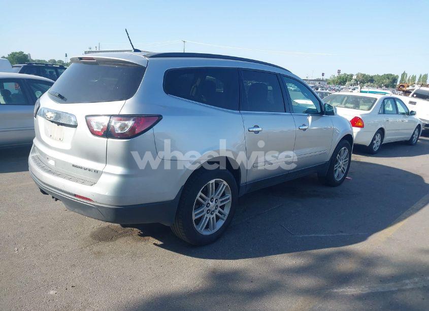 Photo 4 of 2015 Chevrolet Traverse 1LT (VIN 1GNKVGKD0FJ356865)