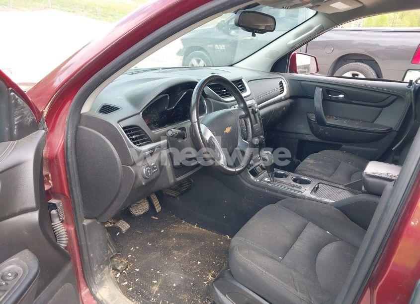 Photo 5 of 2015 Chevrolet Traverse 1LT (VIN 1GNKVGKD1FJ226710)