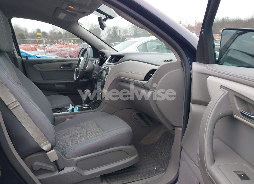 Photo 5 of 2015 Chevrolet Traverse 1LT (VIN 1GNKVGKD1FJ262445)