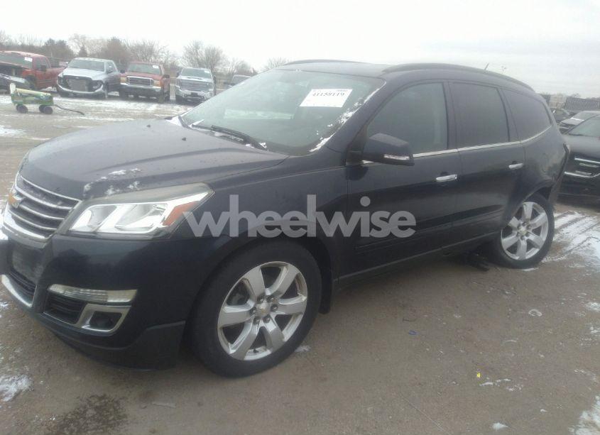 Photo 2 of 2016 Chevrolet Traverse 1LT (VIN 1GNKVGKD1GJ212100)