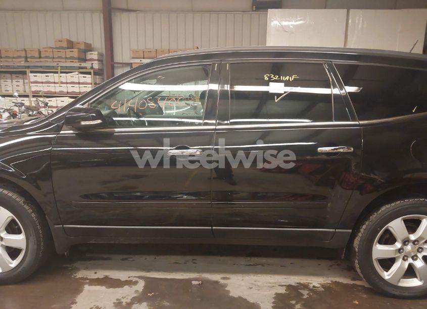 Photo 14 of 2017 Chevrolet Traverse 1LT (VIN 1GNKVGKD1HJ350558)