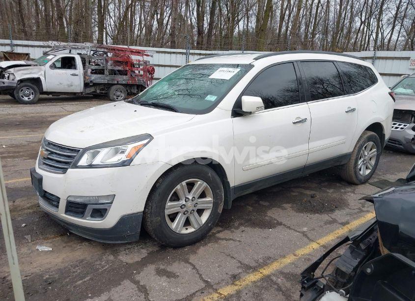 Photo 2 of 2013 Chevrolet Traverse 1LT (VIN 1GNKVGKD2DJ195593)