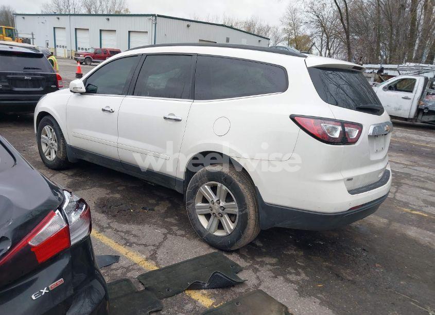 Photo 3 of 2013 Chevrolet Traverse 1LT (VIN 1GNKVGKD2DJ195593)