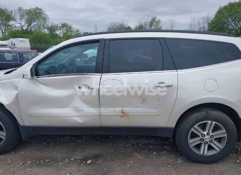 Photo 15 of 2015 Chevrolet Traverse 1LT (VIN 1GNKVGKD2FJ280517)