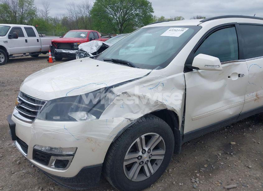 Photo 6 of 2015 Chevrolet Traverse 1LT (VIN 1GNKVGKD2FJ280517)