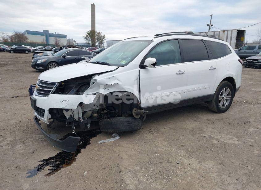 Photo 2 of 2016 Chevrolet Traverse 1LT (VIN 1GNKVGKD2GJ301707)