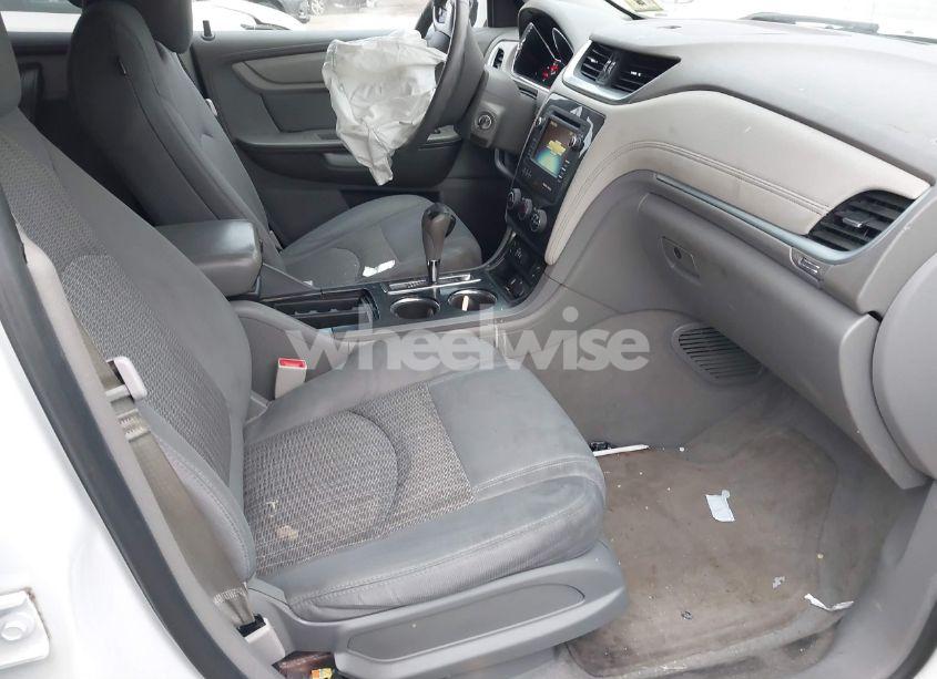 Photo 5 of 2016 Chevrolet Traverse 1LT (VIN 1GNKVGKD2GJ301707)