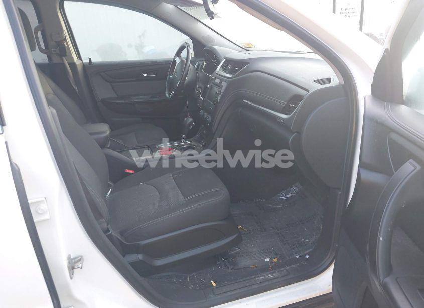 Photo 5 of 2015 Chevrolet Traverse 1LT (VIN 1GNKVGKD3FJ165408)