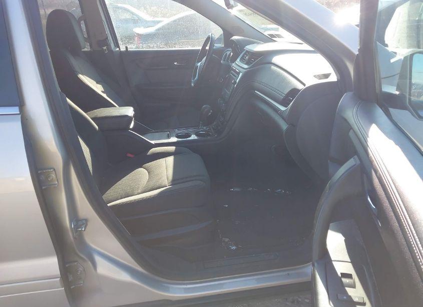 Photo 5 of 2015 Chevrolet Traverse 1LT (VIN 1GNKVGKD3FJ349649)