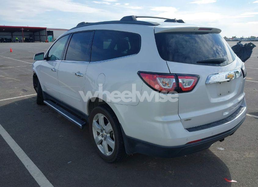 Photo 3 of 2016 Chevrolet Traverse 1LT (VIN 1GNKVGKD3GJ108207)