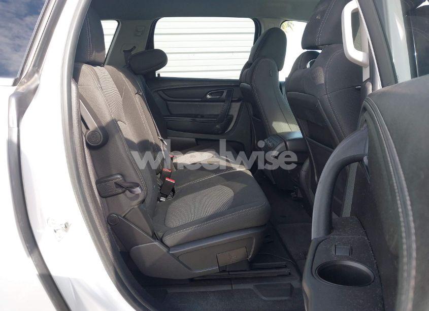 Photo 8 of 2016 Chevrolet Traverse 1LT (VIN 1GNKVGKD3GJ108207)