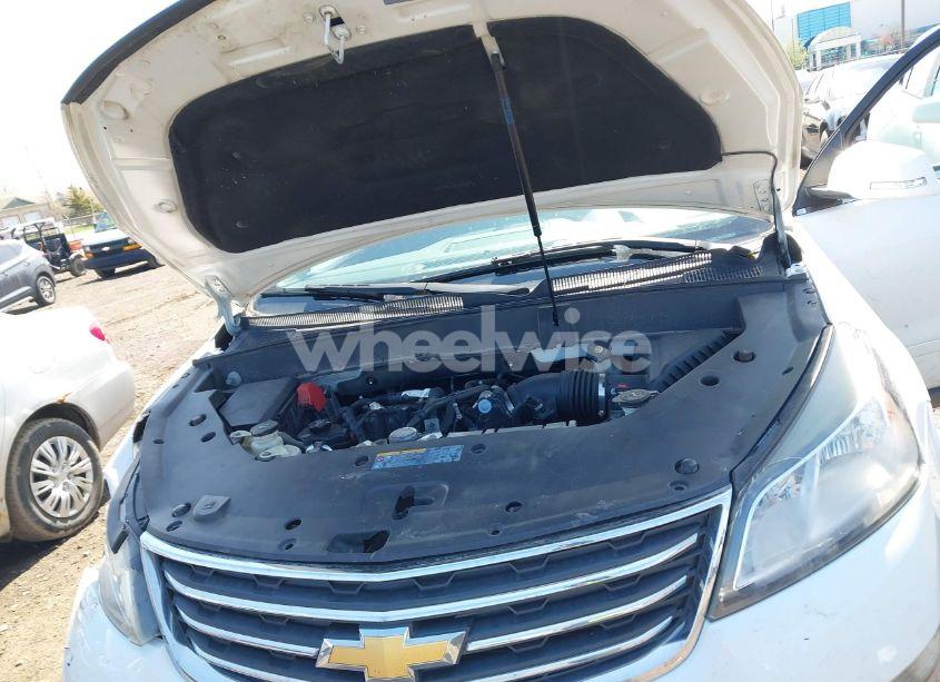 Photo 10 of 2017 Chevrolet Traverse 1LT (VIN 1GNKVGKD3HJ154847)