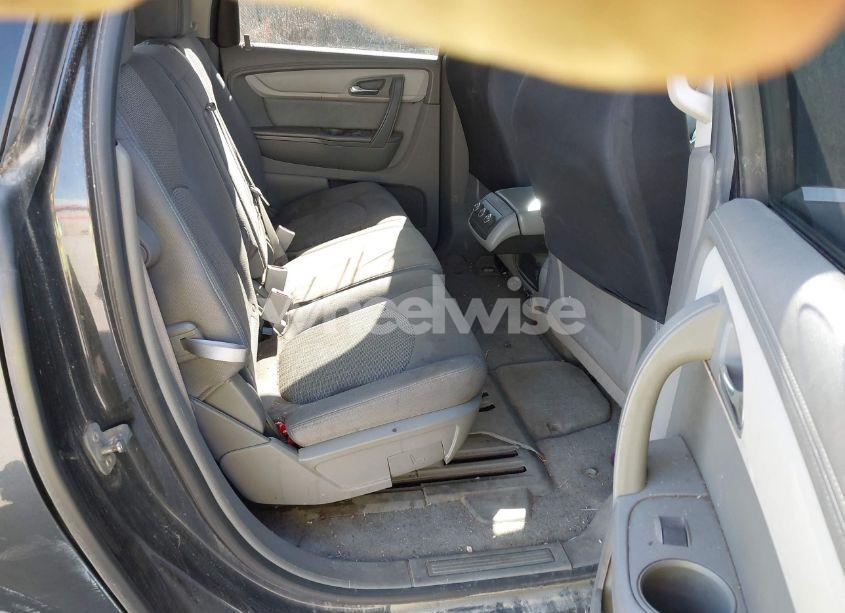 Photo 8 of 2015 Chevrolet Traverse 1LT (VIN 1GNKVGKD4FJ253688)