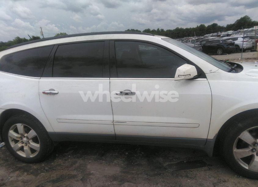 Photo 13 of 2017 Chevrolet Traverse 1LT (VIN 1GNKVGKD4HJ167445)