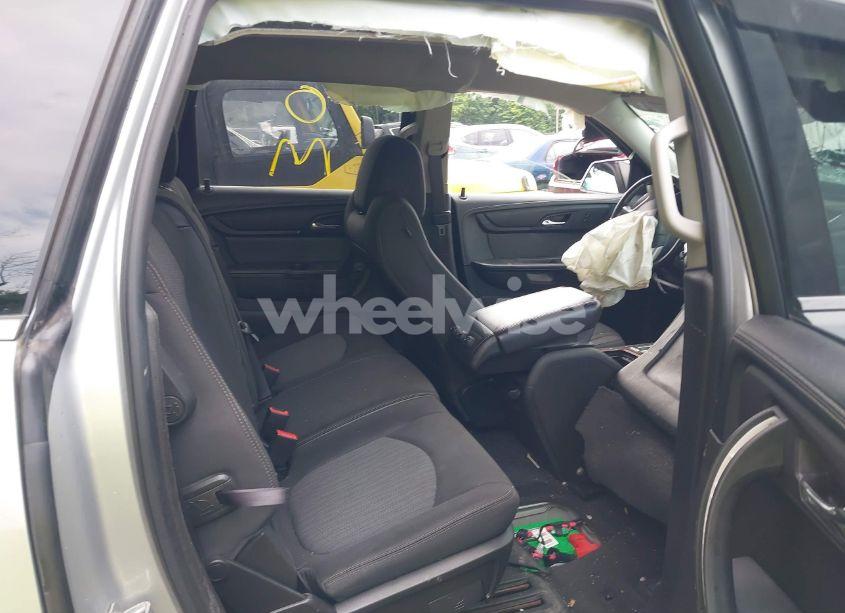 Photo 8 of 2013 Chevrolet Traverse 1LT (VIN 1GNKVGKD5DJ129068)