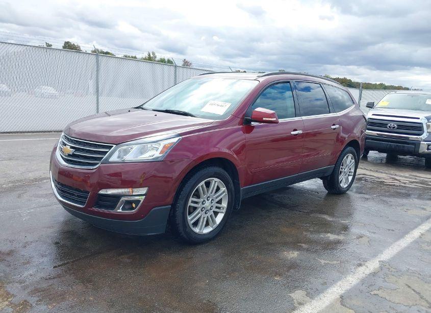 Photo 2 of 2015 Chevrolet Traverse 1LT (VIN 1GNKVGKD5FJ173834)