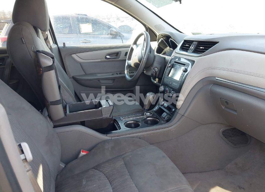 Photo 5 of 2016 Chevrolet Traverse 1LT (VIN 1GNKVGKD5GJ348262)