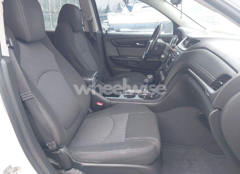 Photo 5 of 2017 Chevrolet Traverse 1LT (VIN 1GNKVGKD5HJ191561)