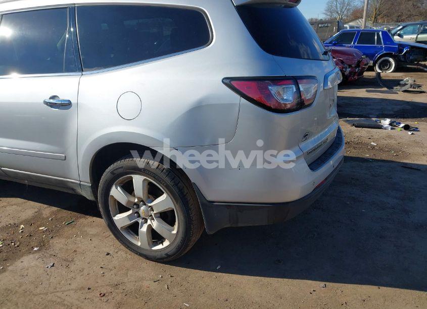 Photo 6 of 2017 Chevrolet Traverse 1LT (VIN 1GNKVGKD5HJ338414)