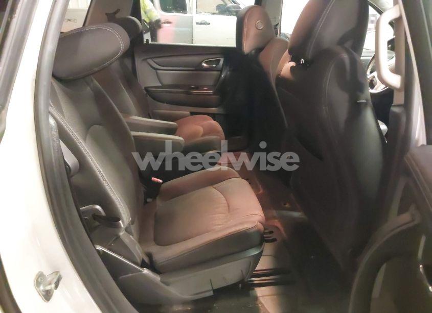 Photo 8 of 2017 Chevrolet Traverse 1LT (VIN 1GNKVGKD5HJ341961)