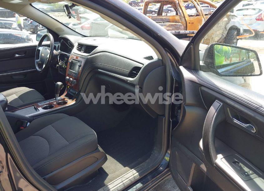 Photo 5 of 2013 Chevrolet Traverse 1LT (VIN 1GNKVGKD6DJ154772)