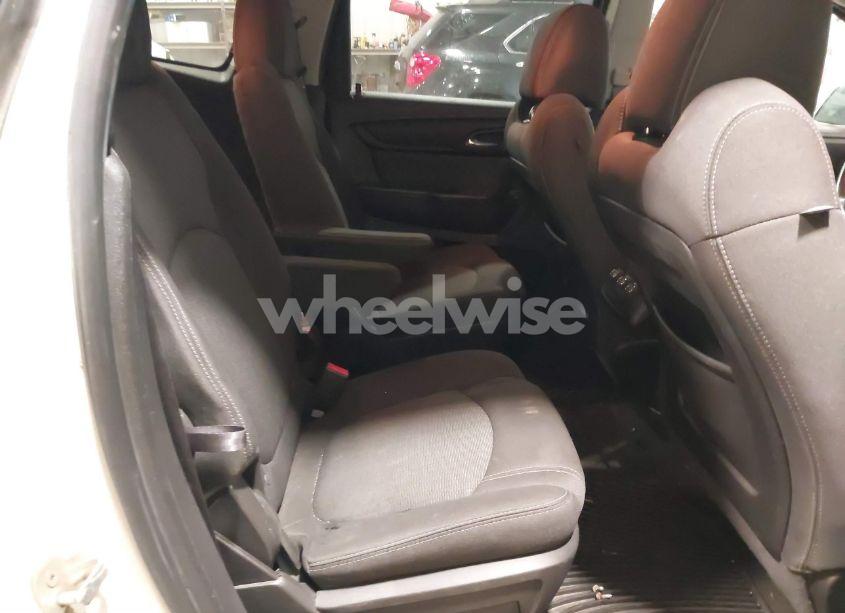 Photo 8 of 2015 Chevrolet Traverse 1LT (VIN 1GNKVGKD6FJ208994)