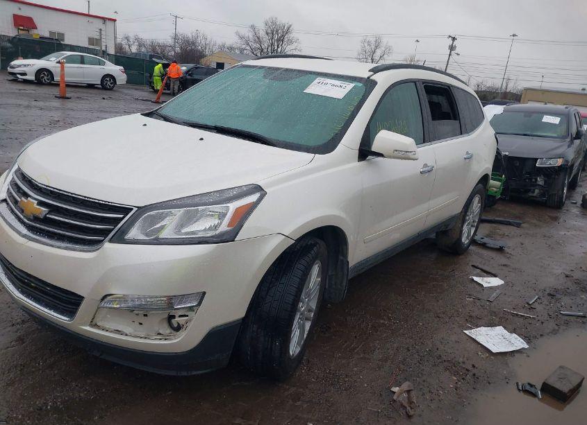 Photo 2 of 2015 Chevrolet Traverse 1LT (VIN 1GNKVGKD6FJ294811)