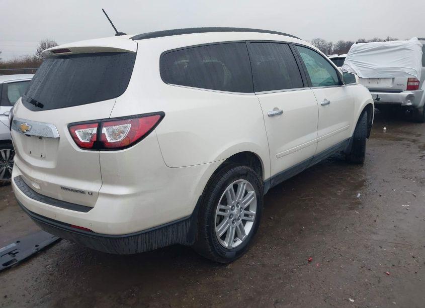 Photo 4 of 2015 Chevrolet Traverse 1LT (VIN 1GNKVGKD6FJ294811)