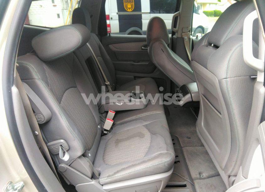 Photo 8 of 2016 Chevrolet Traverse 1LT (VIN 1GNKVGKD6GJ253810)