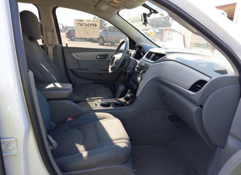 Photo 5 of 2017 Chevrolet Traverse 1LT (VIN 1GNKVGKD6HJ112348)