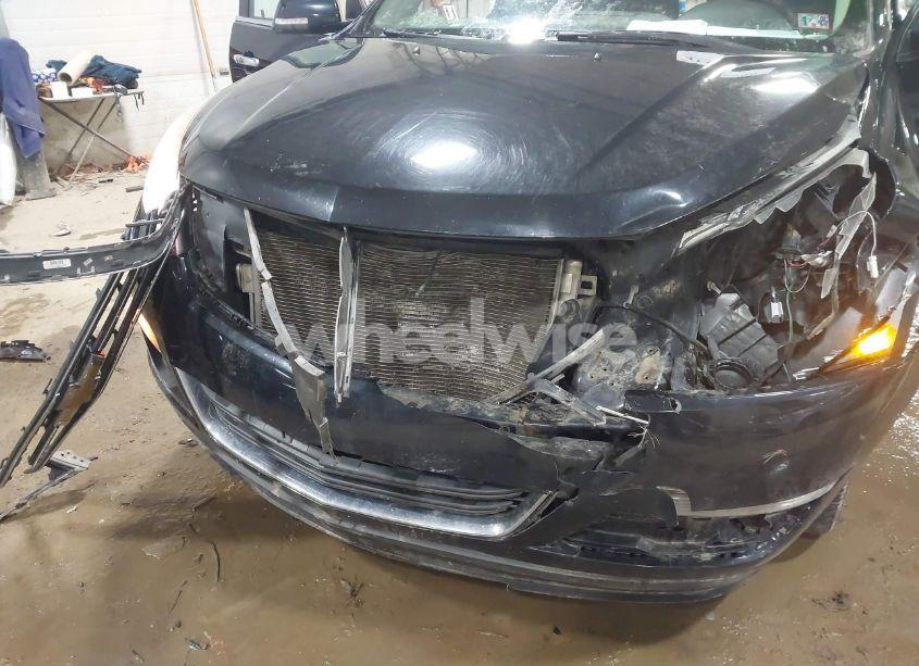 Photo 6 of 2017 Chevrolet Traverse 1LT (VIN 1GNKVGKD6HJ133281)