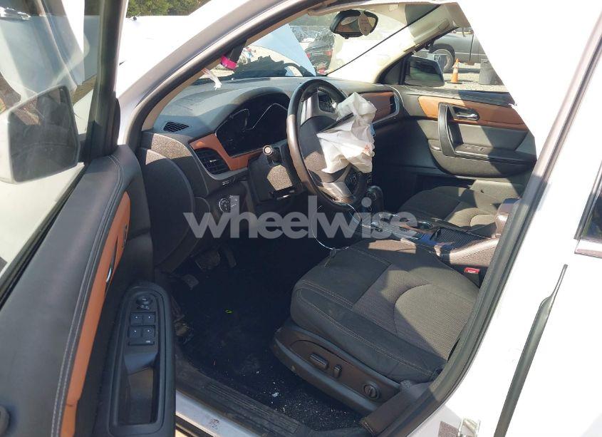 Photo 5 of 2017 Chevrolet Traverse 1LT (VIN 1GNKVGKD6HJ155152)