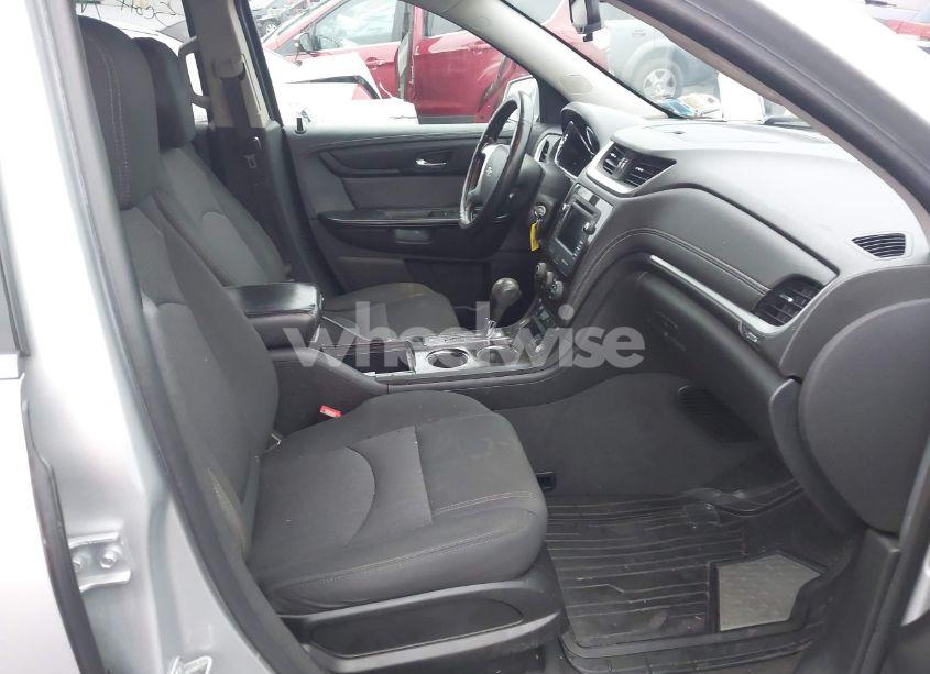 Photo 5 of 2017 Chevrolet Traverse 1LT (VIN 1GNKVGKD6HJ185686)