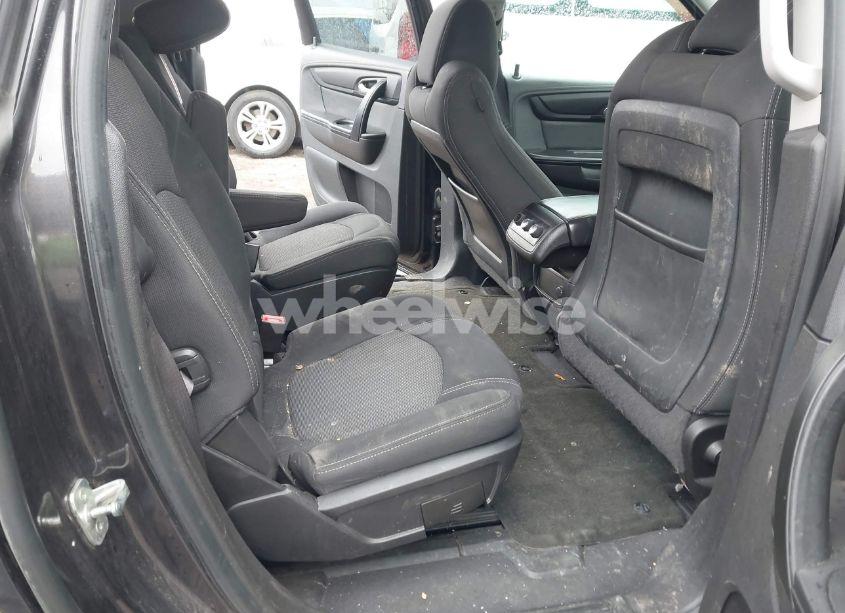 Photo 8 of 2013 Chevrolet Traverse 1LT (VIN 1GNKVGKD7DJ101997)