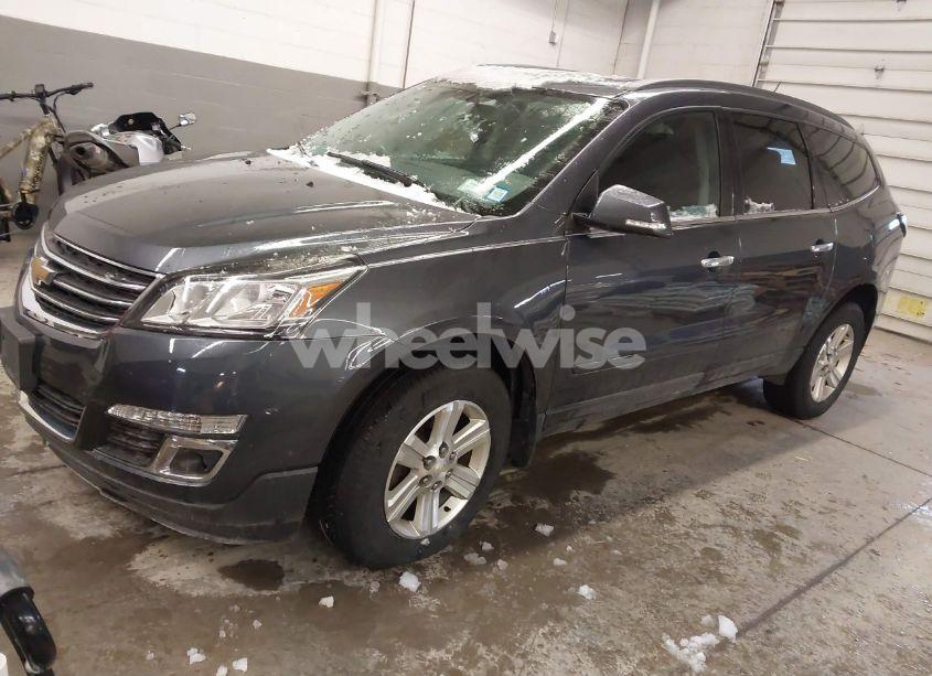 Photo 2 of 2014 Chevrolet Traverse 1LT (VIN 1GNKVGKD7EJ267437)