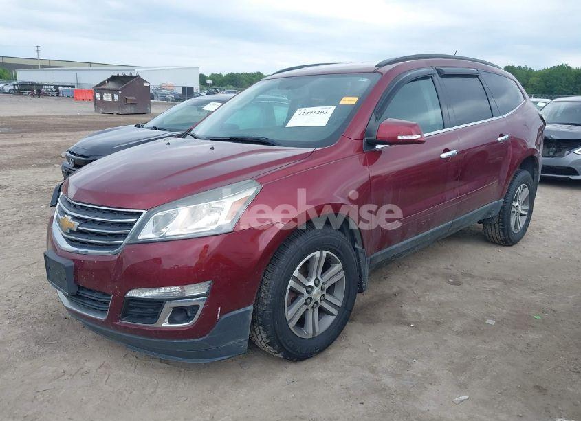 Photo 2 of 2015 Chevrolet Traverse 1LT (VIN 1GNKVGKD7FJ122450)
