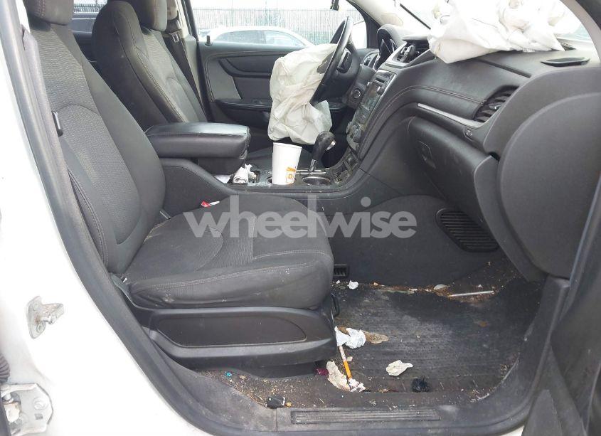 Photo 5 of 2015 Chevrolet Traverse 1LT (VIN 1GNKVGKD7FJ252986)