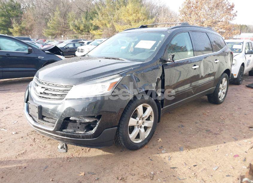 Photo 2 of 2016 Chevrolet Traverse 1LT (VIN 1GNKVGKD7GJ284161)