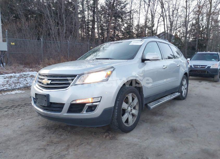 Photo 2 of 2016 Chevrolet Traverse 1LT (VIN 1GNKVGKD7GJ310337)