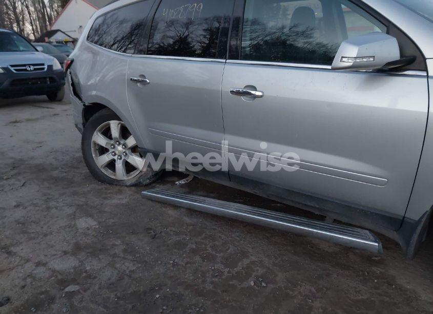 Photo 6 of 2016 Chevrolet Traverse 1LT (VIN 1GNKVGKD7GJ310337)
