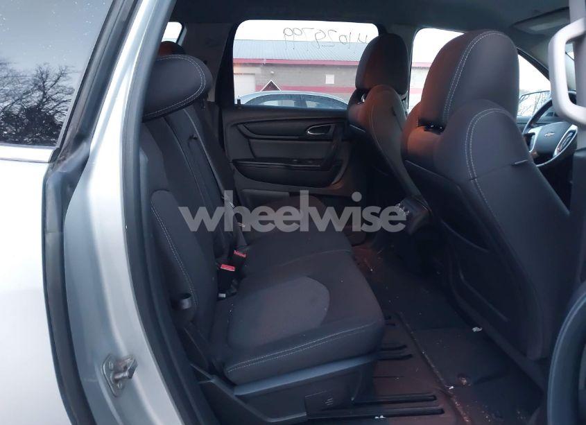 Photo 8 of 2016 Chevrolet Traverse 1LT (VIN 1GNKVGKD7GJ310337)