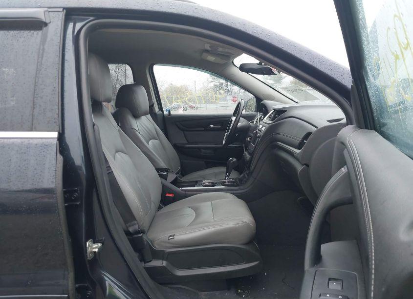 Photo 5 of 2017 Chevrolet Traverse 1LT (VIN 1GNKVGKD7HJ165995)
