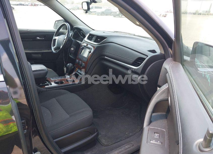 Photo 5 of 2013 Chevrolet Traverse 1LT (VIN 1GNKVGKD8DJ135110)