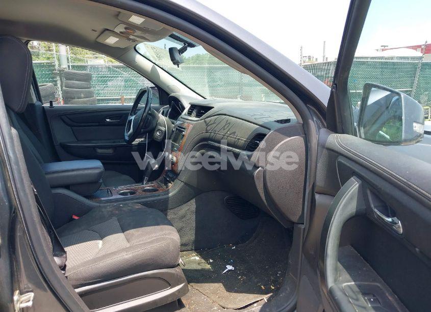 Photo 5 of 2014 Chevrolet Traverse 1LT (VIN 1GNKVGKD8EJ184762)