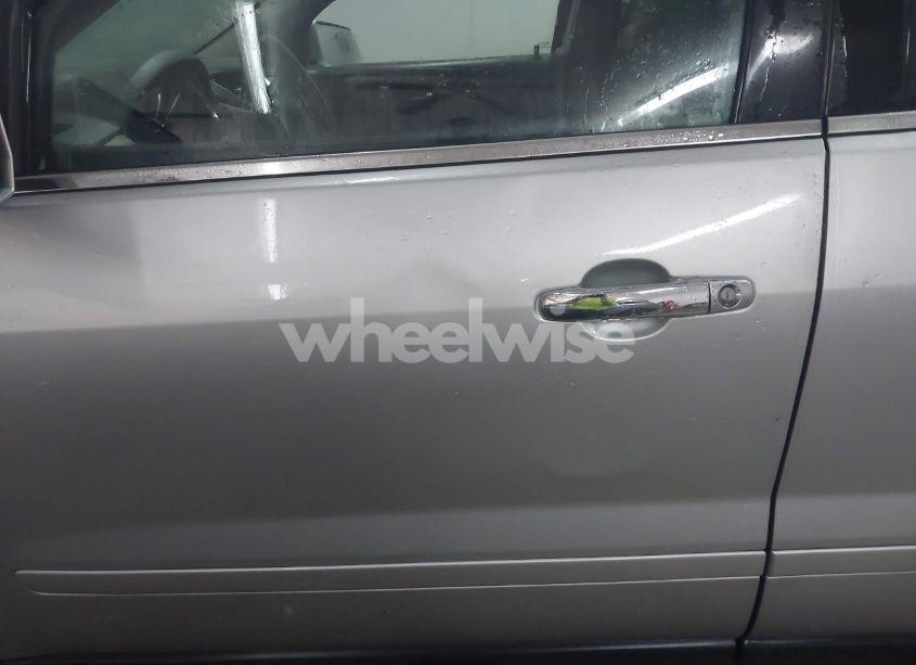 Photo 18 of 2015 Chevrolet Traverse 1LT (VIN 1GNKVGKD8FJ121047)