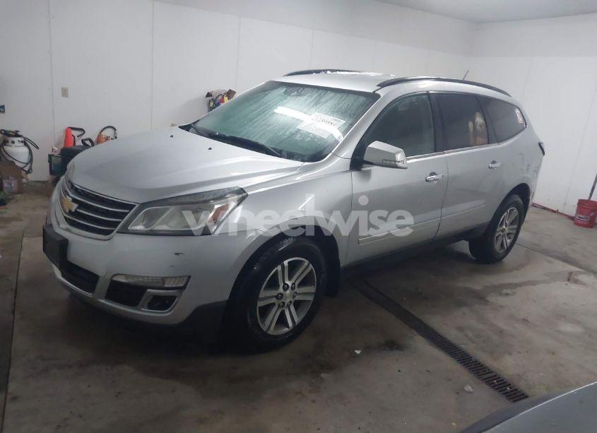 Photo 2 of 2015 Chevrolet Traverse 1LT (VIN 1GNKVGKD8FJ121047)