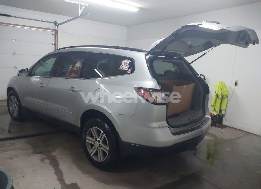 Photo 3 of 2015 Chevrolet Traverse 1LT (VIN 1GNKVGKD8FJ121047)