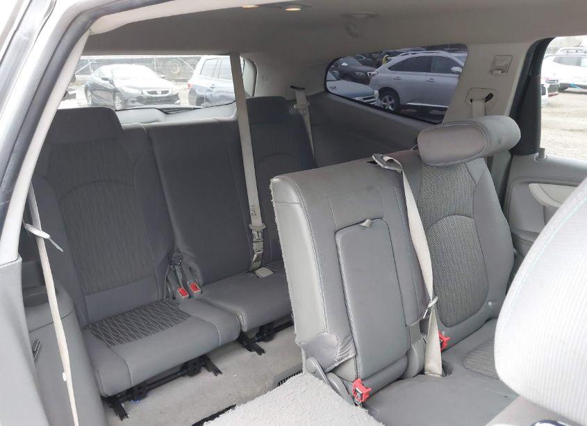 Photo 8 of 2015 Chevrolet Traverse 1LT (VIN 1GNKVGKD8FJ267190)