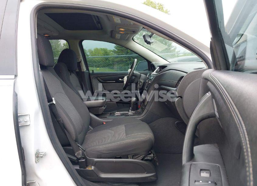 Photo 5 of 2016 Chevrolet Traverse 1LT (VIN 1GNKVGKD8GJ206522)